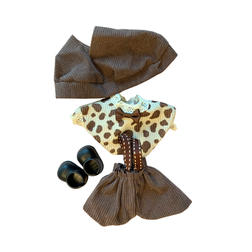 Blind Box Island Labubu outfit set with brown knit hat, cream polka dot top, brown suspender pants and black shoes. Fits Big Into Energy, Exciting Macarons and Have a Seat series.